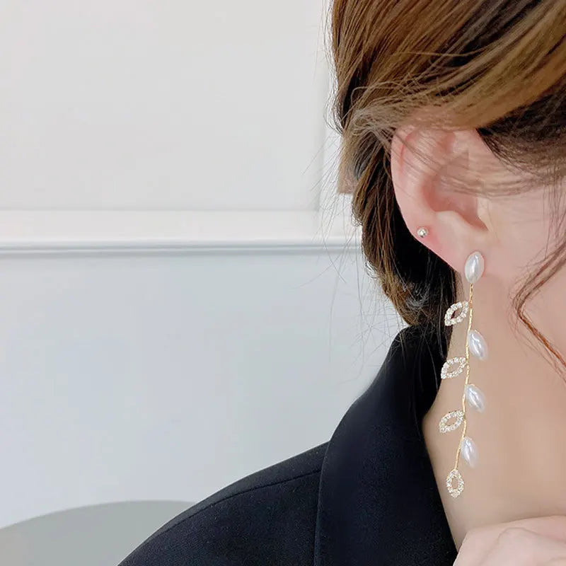 Aurelia Gold Pearl Clip-Ons