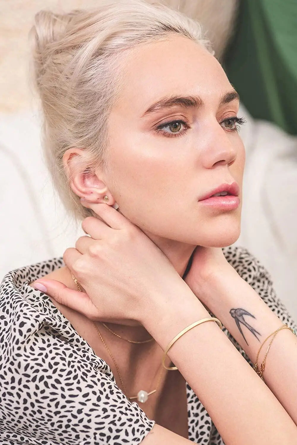 PureLine Minimalist Hook Bangle