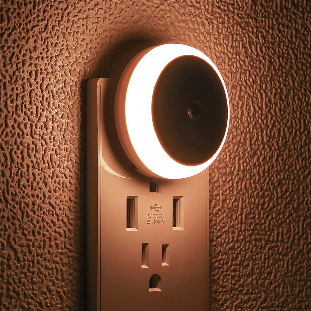 Smart Dusk-to-Dawn LED Night Light
