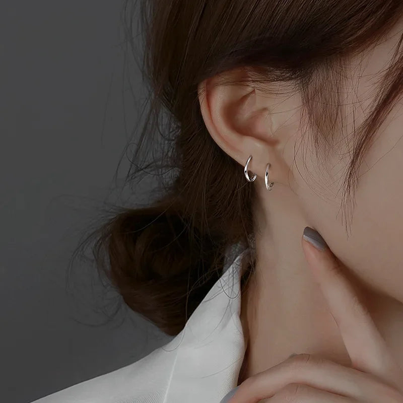 Luna Sterling Round Hoops