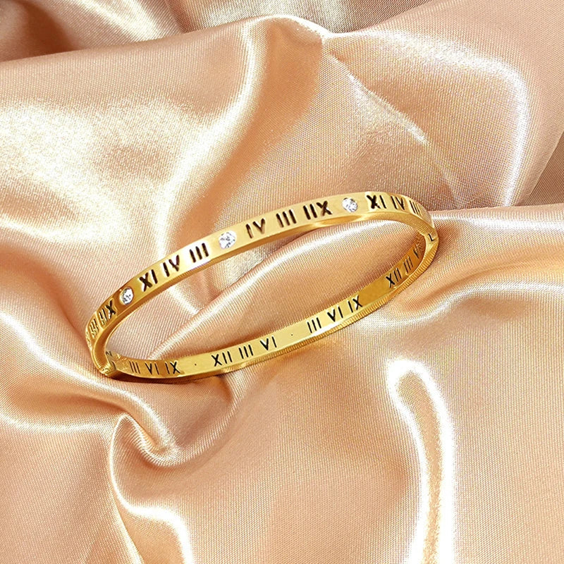 LovePulse Elegant Bangle