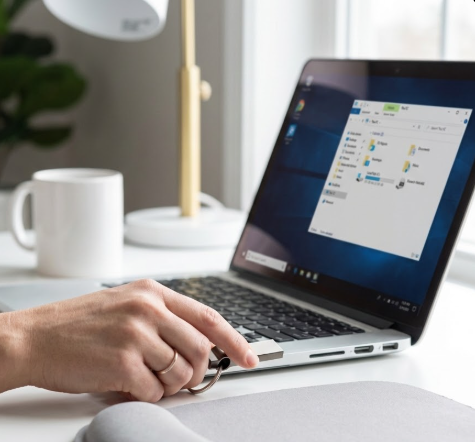 Compact USB Thumb Drive