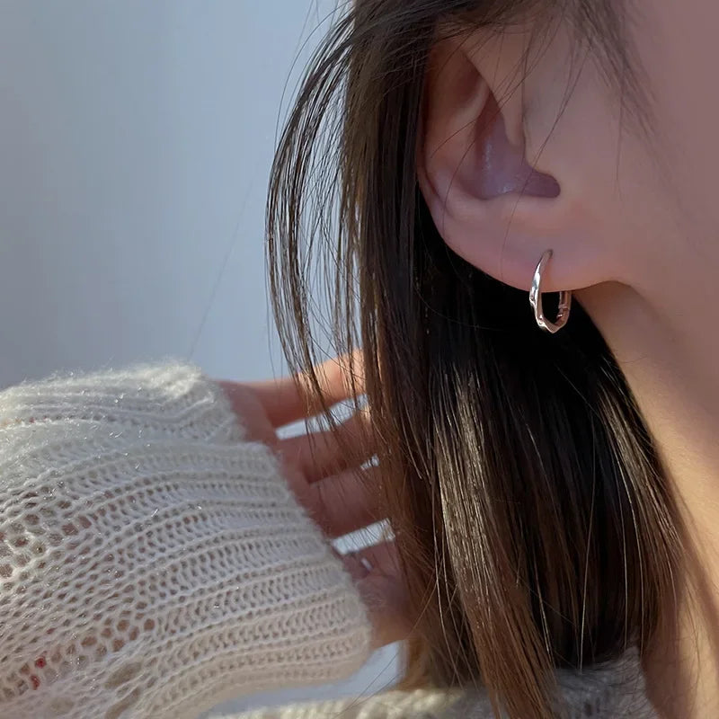 Luna Sterling Round Hoops