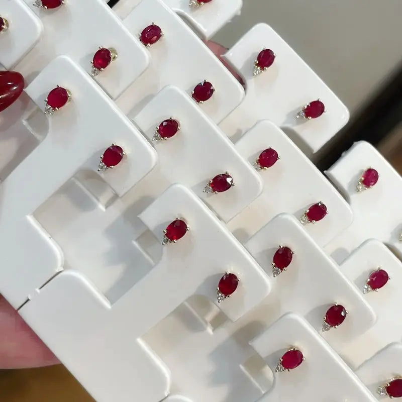 Nova Chic Red Oval Earrings