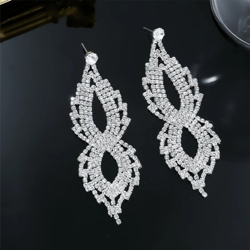 Luna 8-Shaped CZ Studs