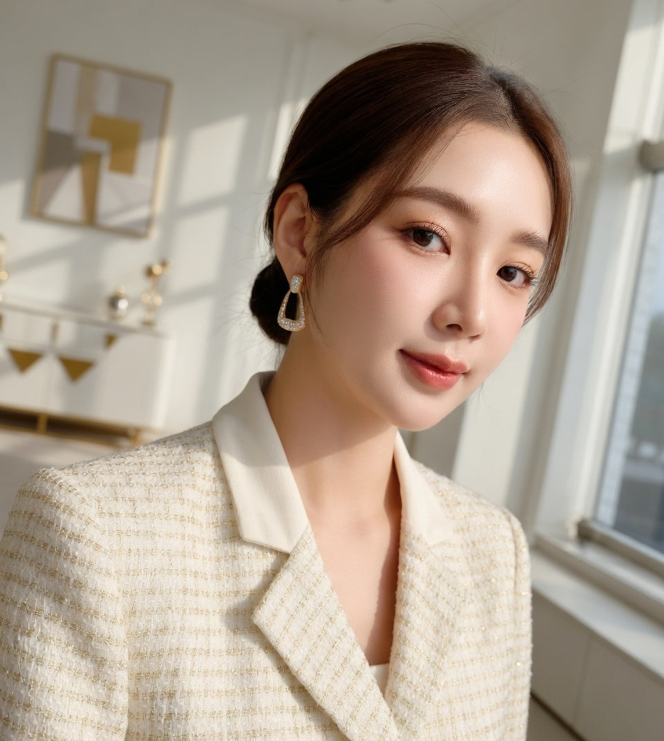 Elara Premium Pearl Earrings